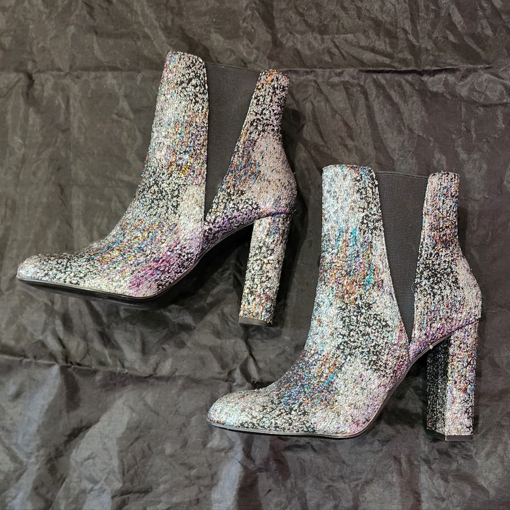 Steve Madden Iridescent Glitter Ankle Boot Size 8